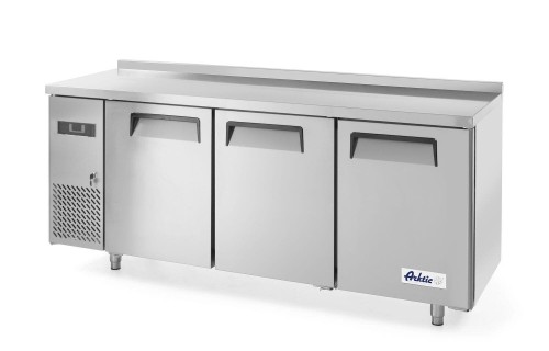 Przejdź do produktu Stół mroźniczy 3-drzwiowy z agregatem bocznym, Arktic, Kitchen Line, 291L, 230V/550W, 1800x600x(H)886mm