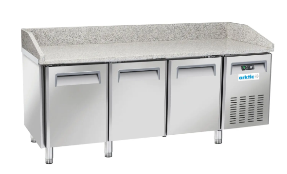 Stół chłodniczy do pizzy 3-drzwiowy, Arktic, 600x400, 186L, 220-240V/450W 236796