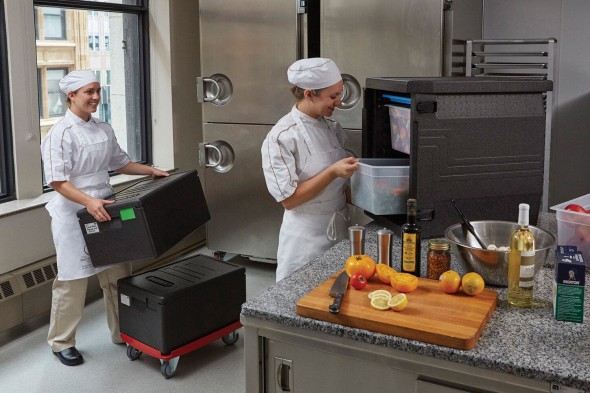 Wózek CAMBRO Camdolly® do pojemników termoizolacyjnych Cam GoBox® 692x426x(H)167 CD3253EPP158